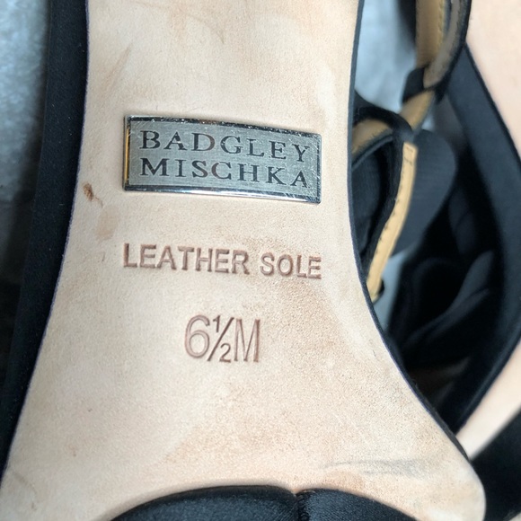 Badgley Mischka black satin Randee stiletto - Picture 5 of 6
